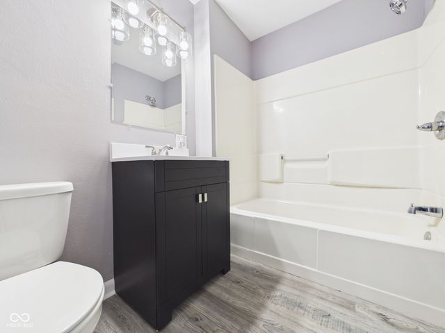 124 W Cross Street, Anderson, IN 46012