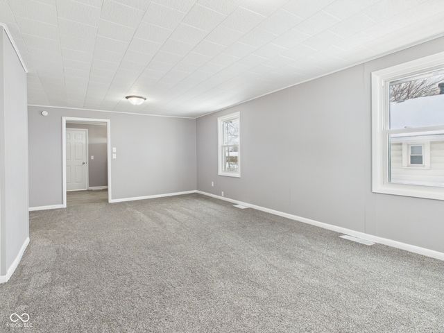 124 W Cross Street, Anderson, IN 46012