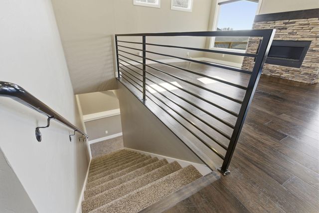 727 S Hickory Drive, Springfield, MO 65809