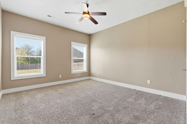 727 S Hickory Drive, Springfield, MO 65809