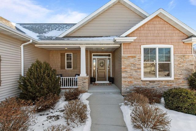 1928 TIMBERLINE DRIVE, Oshkosh, WI 54904