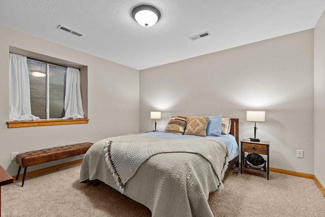 1928 TIMBERLINE DRIVE, Oshkosh, WI 54904