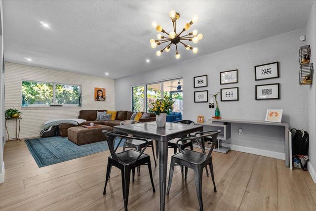 1560 NE 32ND Street, Oakland Park, FL 33334