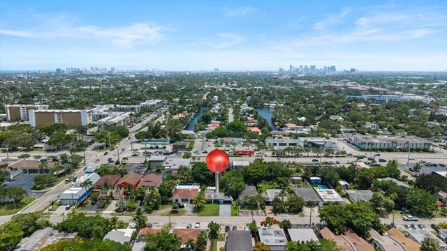 1560 NE 32ND Street, Oakland Park, FL 33334