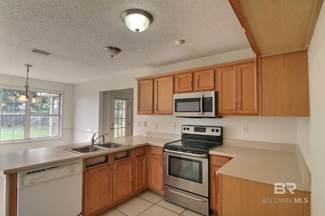 8815 Gryder Street, Foley, AL 36535