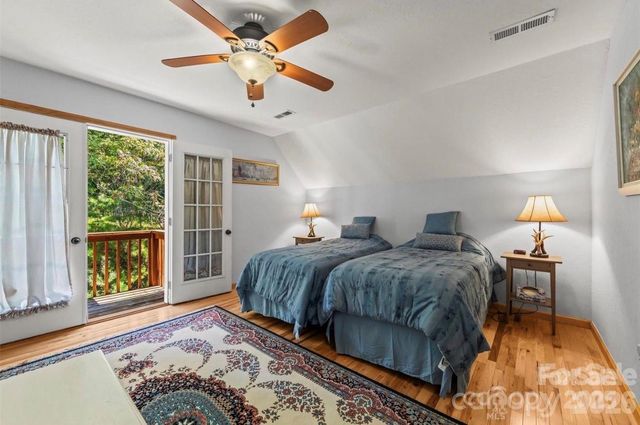 461 N Mallard Cove, Almond, NC 28771