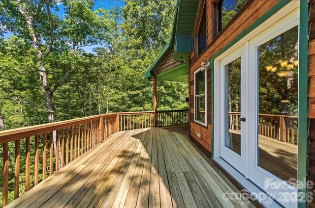 461 N Mallard Cove, Almond, NC 28771