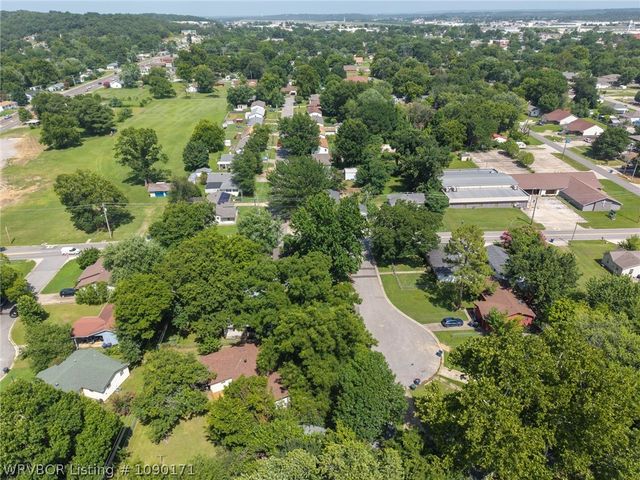 6 Raleigh Circle, Fort Smith, AR 72901