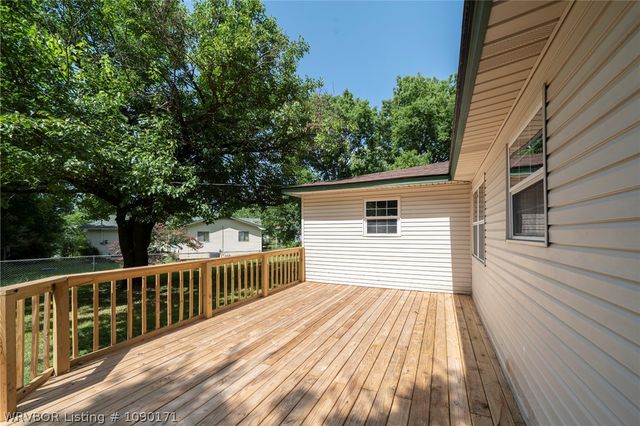 6 Raleigh Circle, Fort Smith, AR 72901