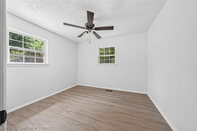 6 Raleigh Circle, Fort Smith, AR 72901