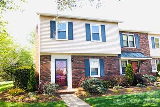 2705 N Center Street 36, Hickory, NC 28601
