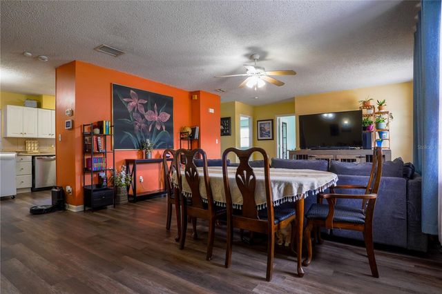 737 52ND AVENUE S, St Petersburg, FL 33705