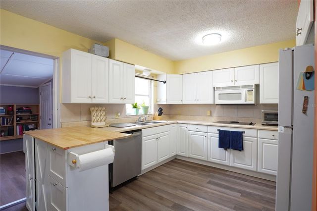 737 52ND AVENUE S, St Petersburg, FL 33705