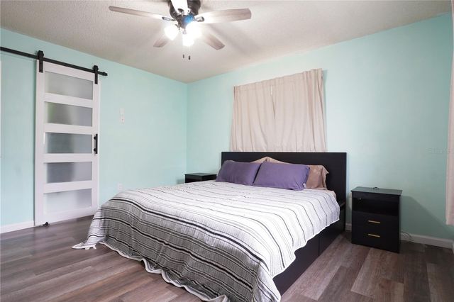 737 52ND AVENUE S, St Petersburg, FL 33705