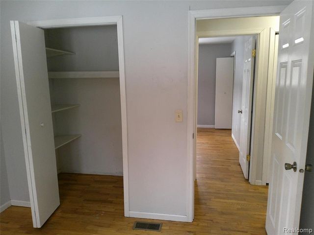 3732 Fish Lake Road, Lapeer, MI 48446