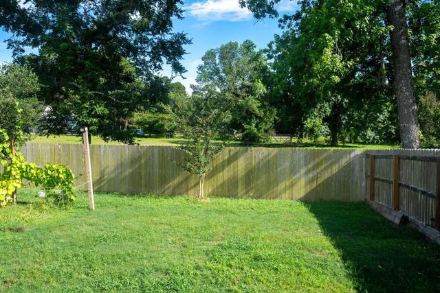 332 Pecos Drive, Huntsville, TX 77340