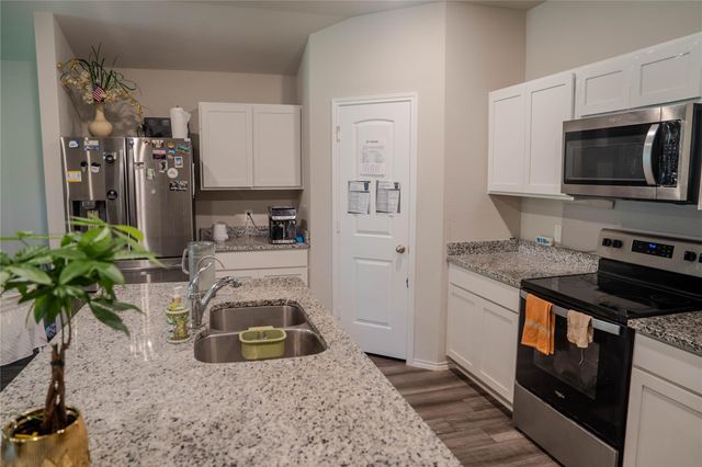 332 Pecos Drive, Huntsville, TX 77340