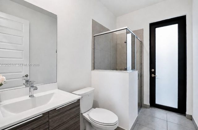 8763 NW 157th Ter, Miami Lakes, FL 33018