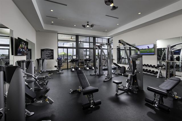 8763 NW 157th Ter, Miami Lakes, FL 33018