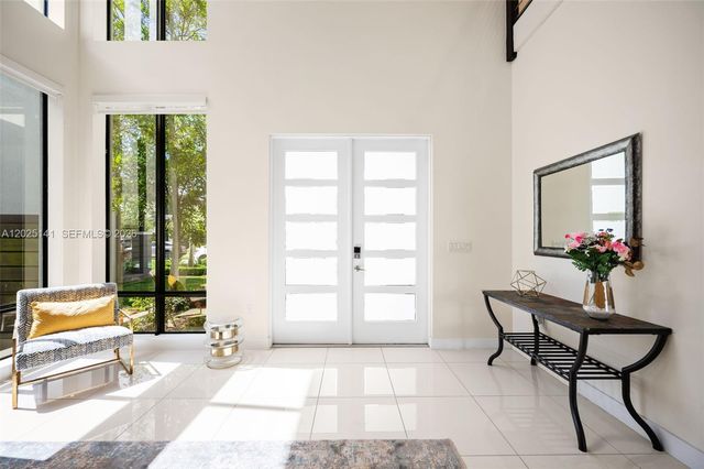 8763 NW 157th Ter, Miami Lakes, FL 33018