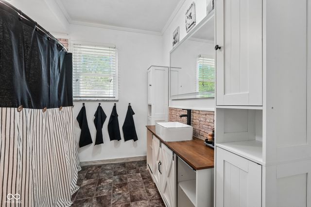 320 Maple Street, Greenwood, IN 46142