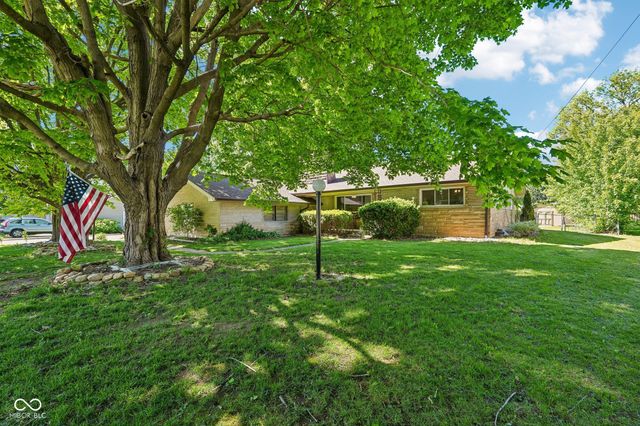 320 Maple Street, Greenwood, IN 46142