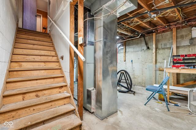 320 Maple Street, Greenwood, IN 46142