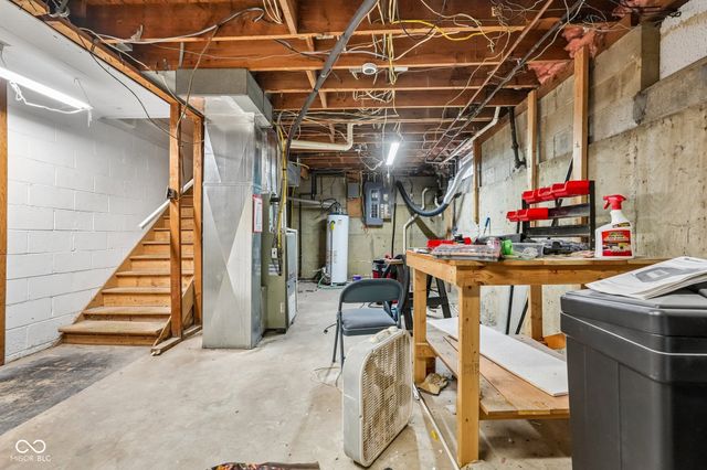 320 Maple Street, Greenwood, IN 46142