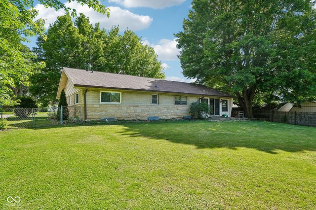 320 Maple Street, Greenwood, IN 46142