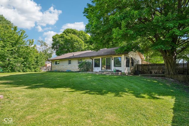 320 Maple Street, Greenwood, IN 46142