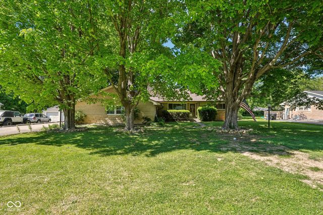 320 Maple Street, Greenwood, IN 46142