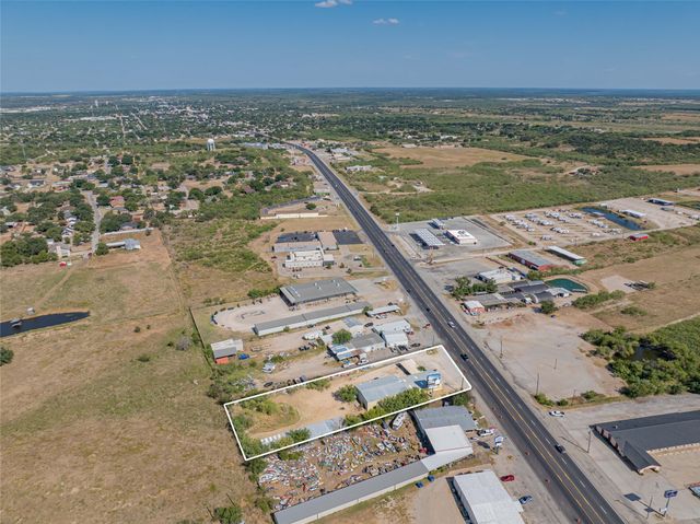 3020 W Walker Street, Breckenridge, TX 76424