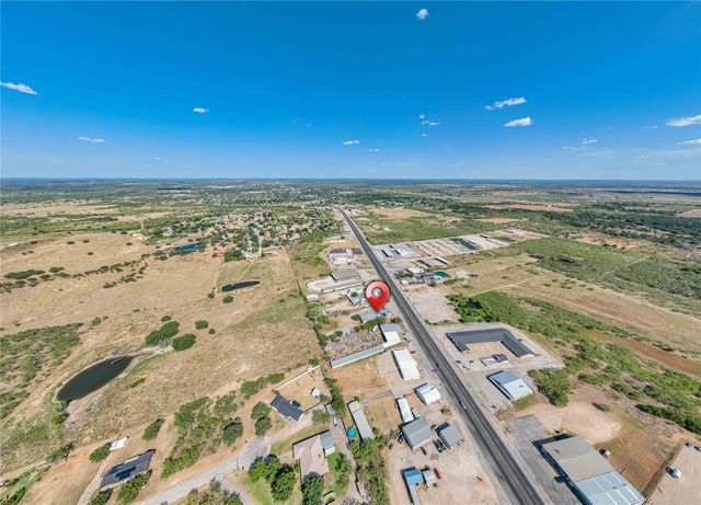 3020 W Walker Street, Breckenridge, TX 76424