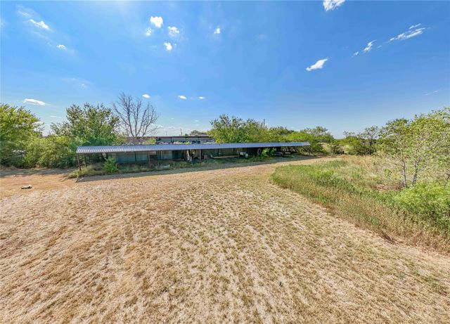 3020 W Walker Street, Breckenridge, TX 76424