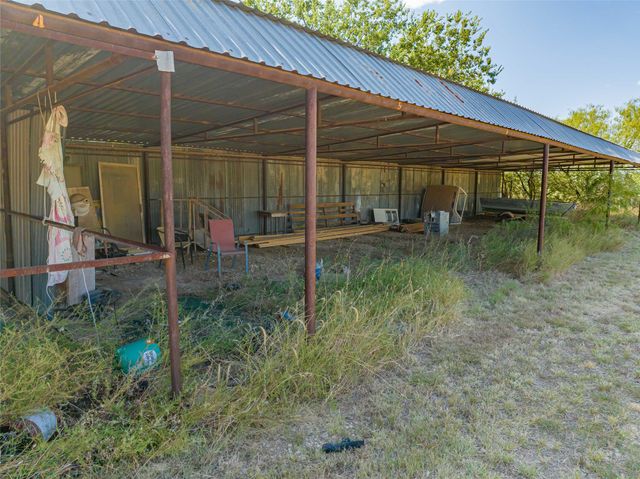 3020 W Walker Street, Breckenridge, TX 76424
