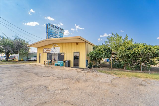 3020 W Walker Street, Breckenridge, TX 76424