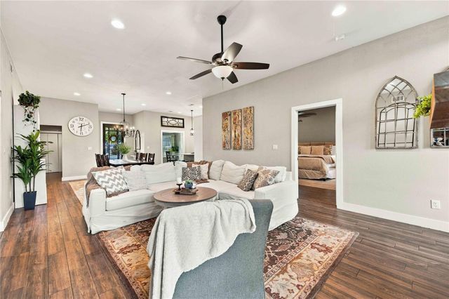 1814 Emerald Isle DR, Leander, TX 78641