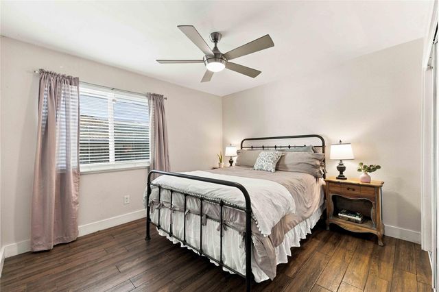 1814 Emerald Isle DR, Leander, TX 78641
