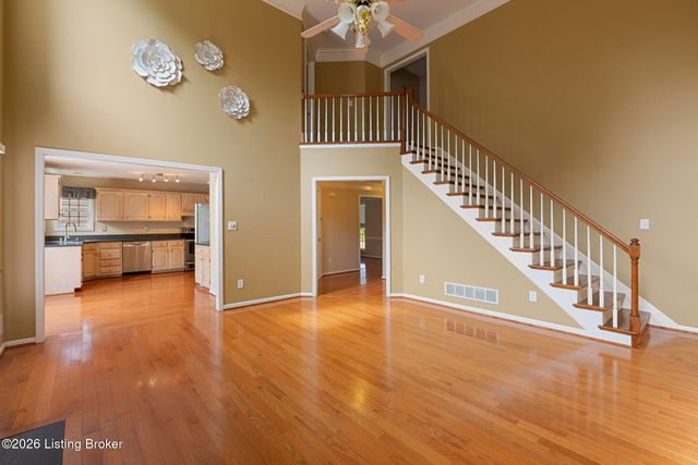 504 Evergreen Place Ct, Louisville, KY 40223
