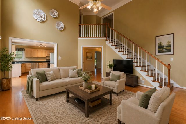 504 Evergreen Place Ct, Louisville, KY 40223