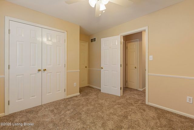 504 Evergreen Place Ct, Louisville, KY 40223