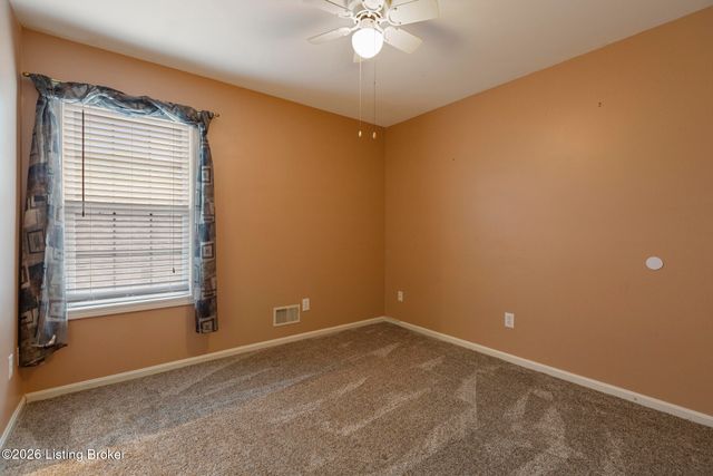 504 Evergreen Place Ct, Louisville, KY 40223