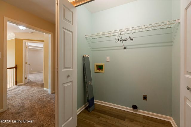 504 Evergreen Place Ct, Louisville, KY 40223