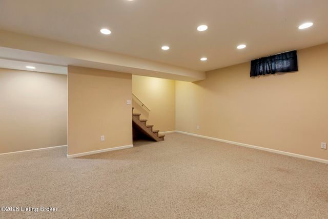 504 Evergreen Place Ct, Louisville, KY 40223