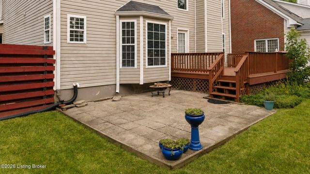 504 Evergreen Place Ct, Louisville, KY 40223