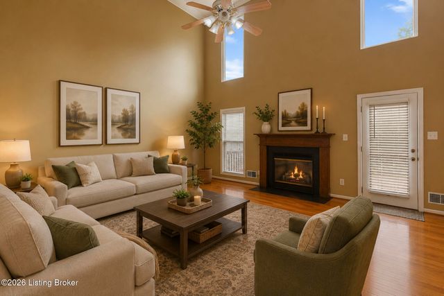 504 Evergreen Place Ct, Louisville, KY 40223