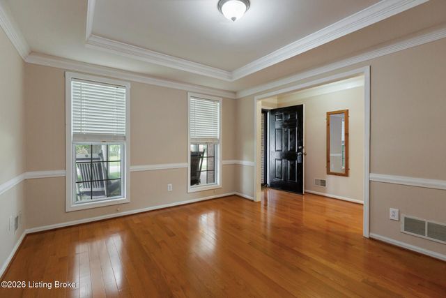 504 Evergreen Place Ct, Louisville, KY 40223