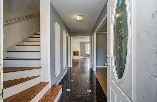 1011 Manatee Lane, Houston, TX 77090