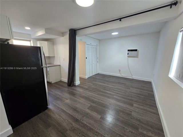 1629 SW 6th St 13, Miami, FL 33135