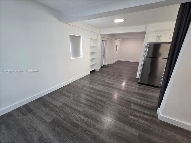 1629 SW 6th St 13, Miami, FL 33135